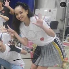 安室奈美恵 Tシャツのサムネイル