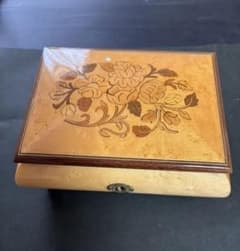 新品未使用箱無し保管❣️REUGE romance 象嵌オルゴール動作品 新品未使用箱無し保管❣️REUGE romance 象嵌オルゴール動作品 - メルカリ