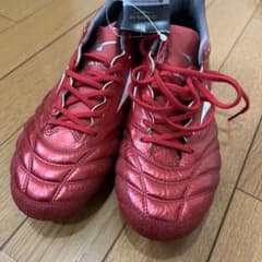 モナルシーダneo japan 赤　新品未使用　箱無のサムネイル