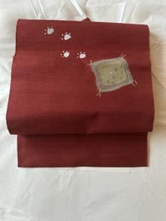 名古屋帯 赤色 猫柄 織り出しのサムネイル