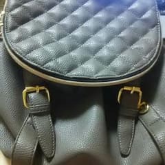 グレーのリュック！のサムネイル