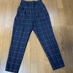 グローバルワーク　ウツクシルエットテーパードパンツのサムネイル