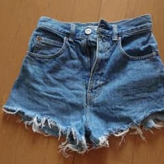 ハイウエストショートパンツのサムネイル
