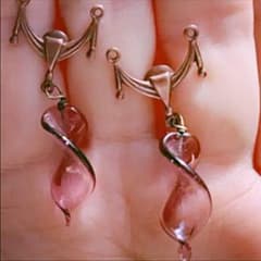 ピアスのサムネイル