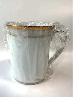 新品未使用 Noritake ノリタケ ハンプシャーゴールドのマグカップ　ペアのサムネイル