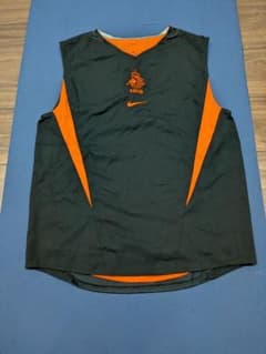 オランダ代表　Nike ノースリーブウェア 黒/オレンジのサムネイル