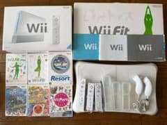 任天堂Wii本体＋リモコン＋ヌンチャク＋ボード＋ソフトのサムネイル