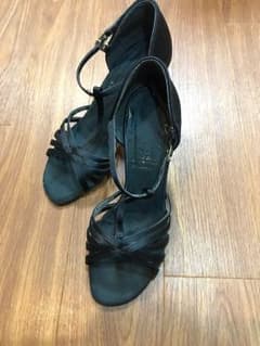 中古美品 社交ダンス スーパーダンス ラテン ブラック 3 1/2のサムネイル