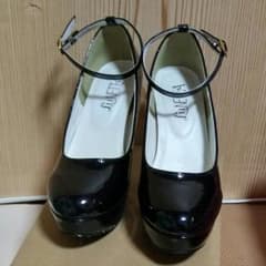 minana様専用★ストラップ付パンプス★黒のサムネイル