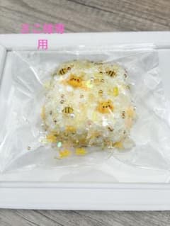 さこ様専用 試作品ビーズデコスクイーズのサムネイル