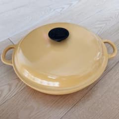 ル・クルーゼ 旧型ビュッフェ・キャセロール 26cm 廃盤色サフラン