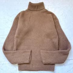 グラフペーパー 美品 キャメル100%畦編み タートルネック ニットセーター. グラフペーパー 美品 キャメル100%畦編み タートルネック ニット