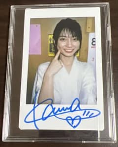 瀬戸環奈 直筆サイン入り チェキ - メルカリ
