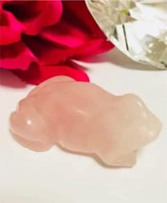 ローズクォーツ  水晶　ローズクォーツ カエル 子孫繁栄 恋愛成就のサムネイル