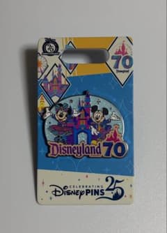 カリフォルニア ディズニー 70周年 限定 ピンバッジ - メルカリ