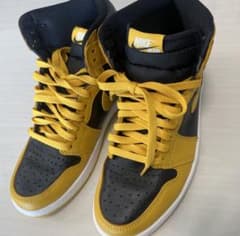 Nike Air Jordan 1 イエロー/ブラック　マヨネーズトルネード様用のサムネイル