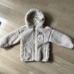 パタゴニア　キッズ　4T ボアジャケットのサムネイル