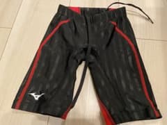 きょん様専用　ミズノ　競泳水着　FINA   140のサムネイル