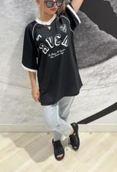 RVCA ブラック 半袖TシャツMのサムネイル
