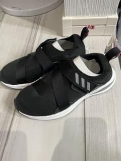 adidas 靴　19センチのサムネイル