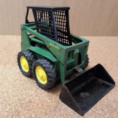 ERTL john deer スキッドステアローダー - メルカリ