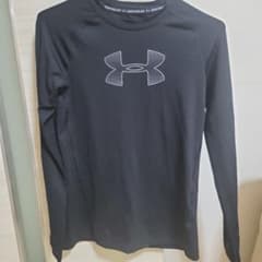 Under Armour アンダーアーマー 長袖 アンダーシャツ YXLのサムネイル