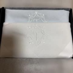 イニシャルハンカチ　Ｔ　バーニーズニューヨーク　BARNEYS NEWYORK