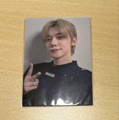 TXT トゥバ メモリアルスリーブファイル 特典トレカ ヨンジュン - メルカリ