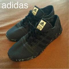 adidas スニーカー NIKEのサムネイル