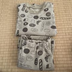 キッズ 110 パジャマ 裏起毛のサムネイル