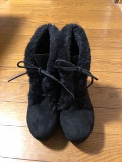 ショートブーツのサムネイル