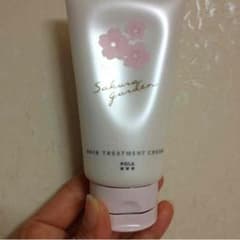 ヘアートリートメントクリームのサムネイル