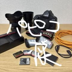 Canon EOS-1D Mark II デジタル一眼レフカメラセットのサムネイル