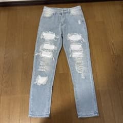 AMIRI スキニーデニムのサムネイル