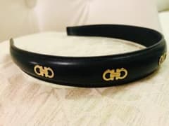 ◯Ferragamo／フェラガモ／カチューシャ／レザー／ブラック／美品のサムネイル