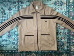 adidas ガイコツジャージ ベージュ 常田大希 - メルカリ