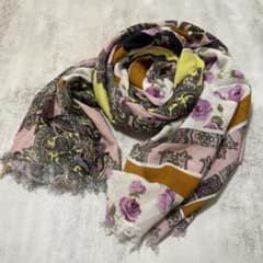 新品 / 上品 エスニック スカーフ柄 薄手 大判 春 ストール