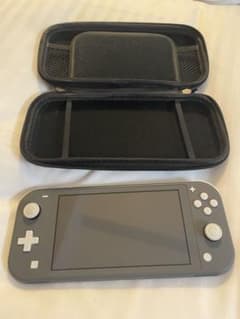 任天堂Switch ライト　カバー付きのサムネイル