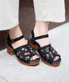 刺繍サンダルのサムネイル