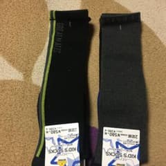 新品未使用　ハイソックス2足組×2セット　19〜24㎝のサムネイル