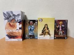 【じゃむさん専用】フィギュア4点セット+おまけのサムネイル
