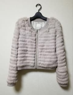 ディノス購入　Cara　カーラ　グレージュ系　ラビット　ファー　ジャケットのサムネイル