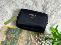 PRADA プラダ ノベルティ　ポーチ 　黒マチありのサムネイル