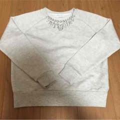 グレー トップスのサムネイル