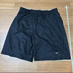 Nike ブラック ショートパンツ　リバーシブルのサムネイル