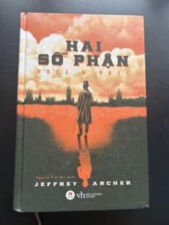 Jeffrey Archer HAI SỐ PHẬN ベトナム語版 小説のサムネイル