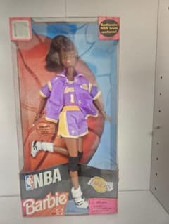 【限定】Barbie NBAコラボ新品未使用未開封 バービー人形 Barbie Lakers Lakersレイカーズ NBA - メルカリ
