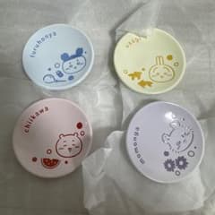 エニマイくじ えにまいくじ 豆皿 ちいかわ、うさぎ、モモンガ、古本屋のサムネイル