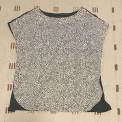 リバティプリントTシャツのサムネイル
