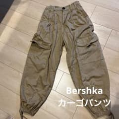 カーゴパンツ  Bershka ·͜· ♡のサムネイル